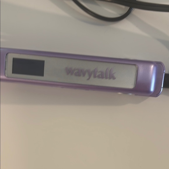 Wavy Talk Purple Hair Straightener - Picture 2 of 5